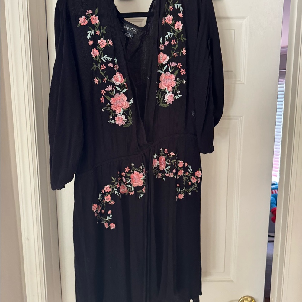 Black Floral Embroidered Dress/cover up